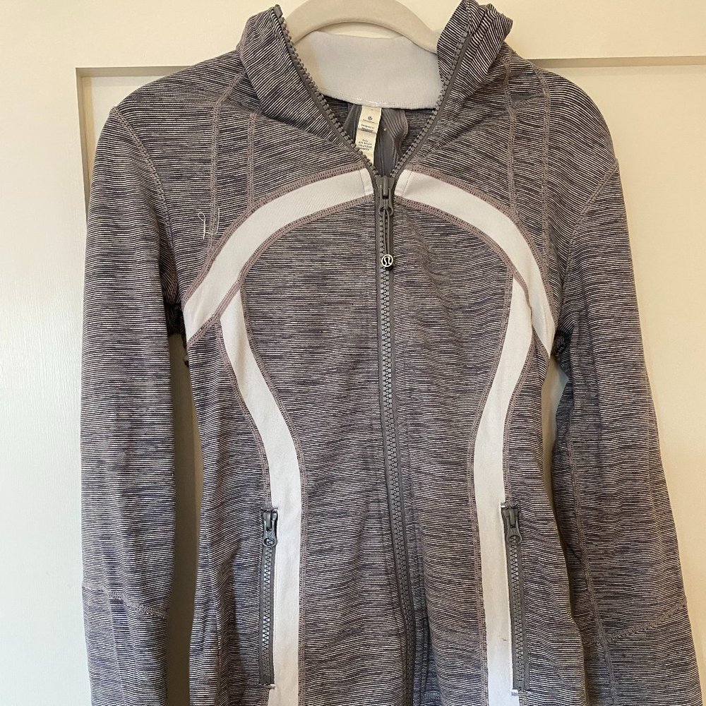 Lululemon Classic Zipperup Hoodie - Size 6